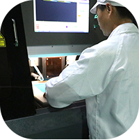 21.5寸电容触摸屏生产厂家